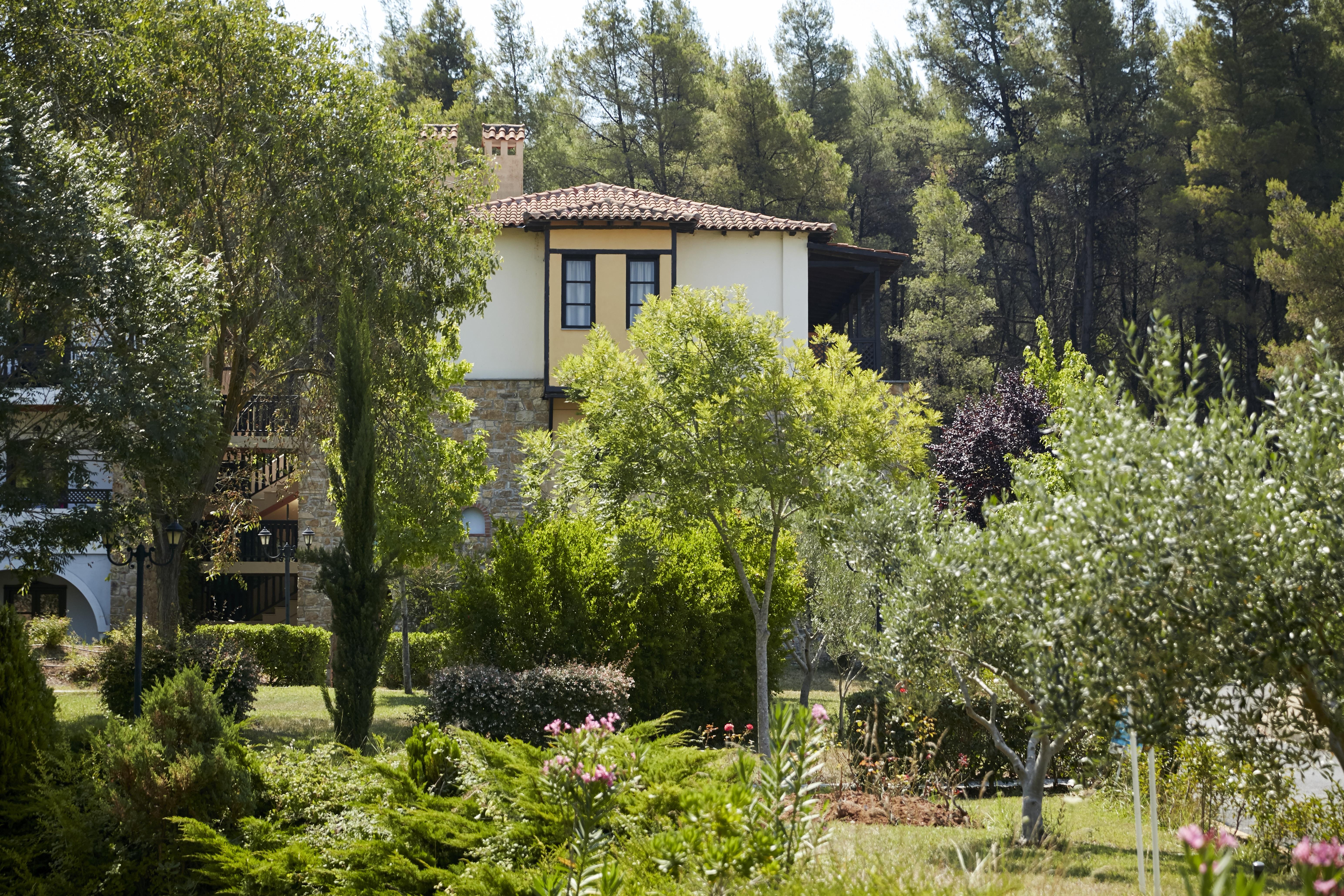Simantro Resort 撒尼海滩 外观 照片 The house of the poet in the village of Agia Varvara, Arcadia