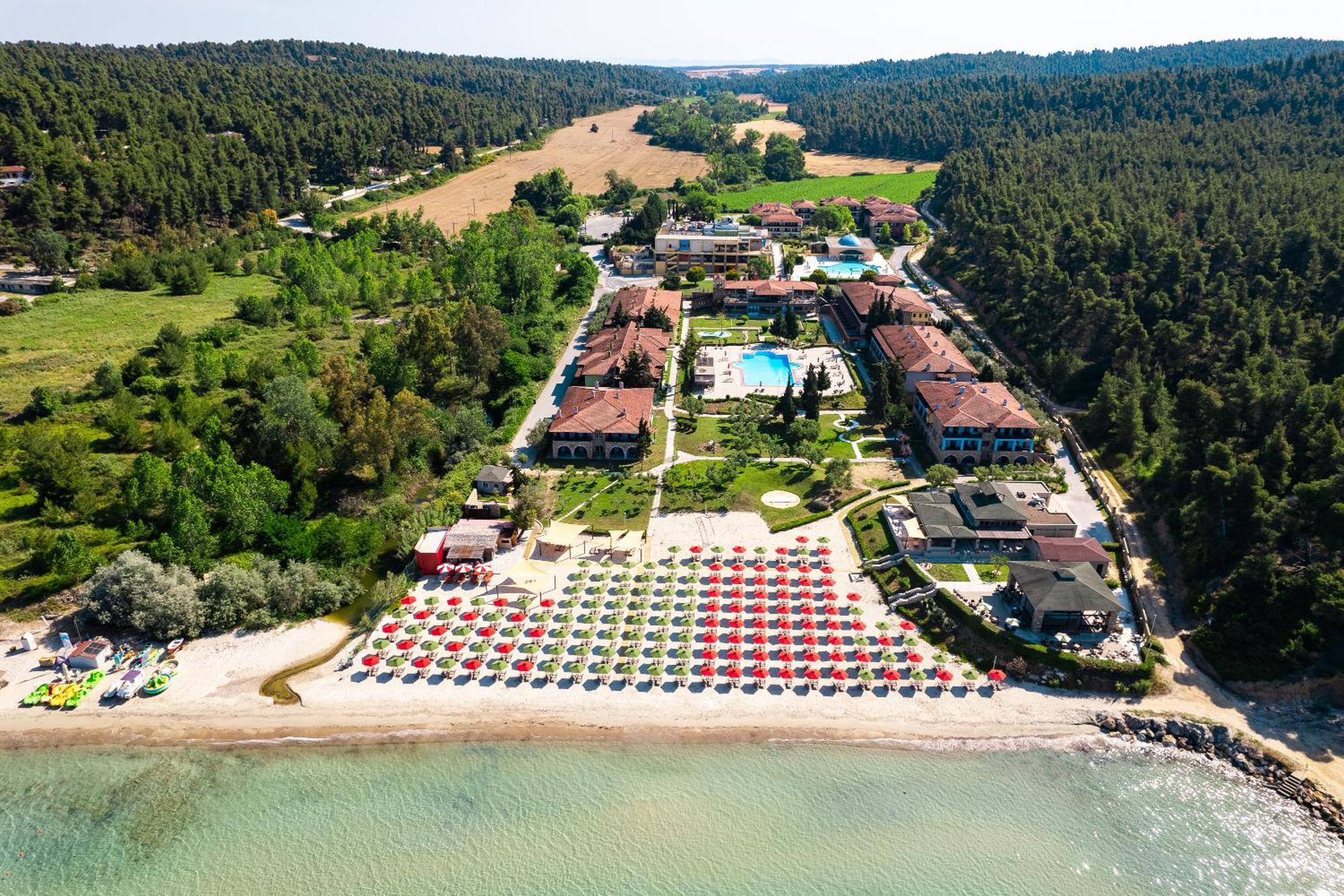 Simantro Resort 撒尼海滩 外观 照片 Aerial view of the resort
