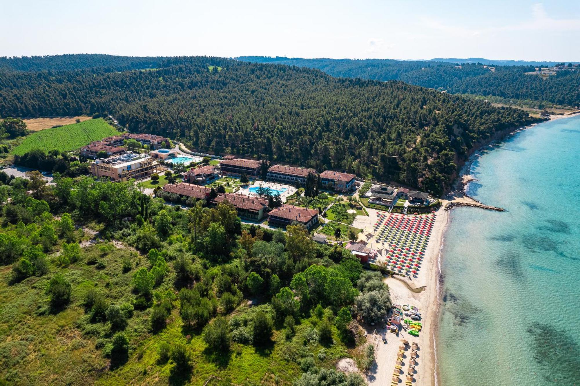 Simantro Resort 撒尼海滩 外观 照片 Aerial view of the resort